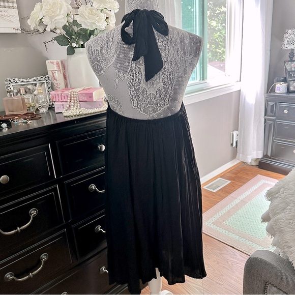 VENUS Black Halter Swim Cover-Up Dress | Flowy Resortwear | Size M - Picture 5 of 16